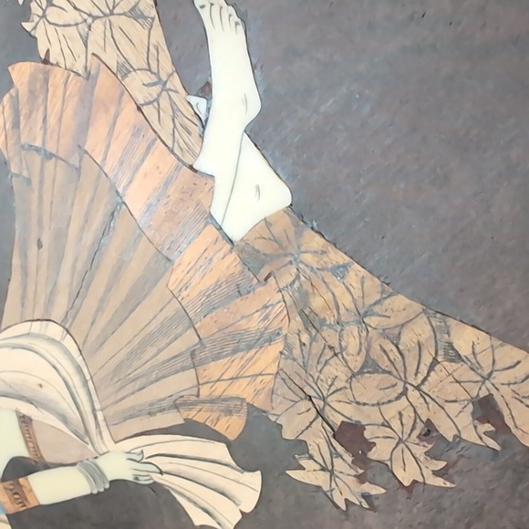 VGT, Rosewood Set Of 2 Oval Marquetry Wall Plaques with South Indian Man/Woman. - Picture 10 of 15